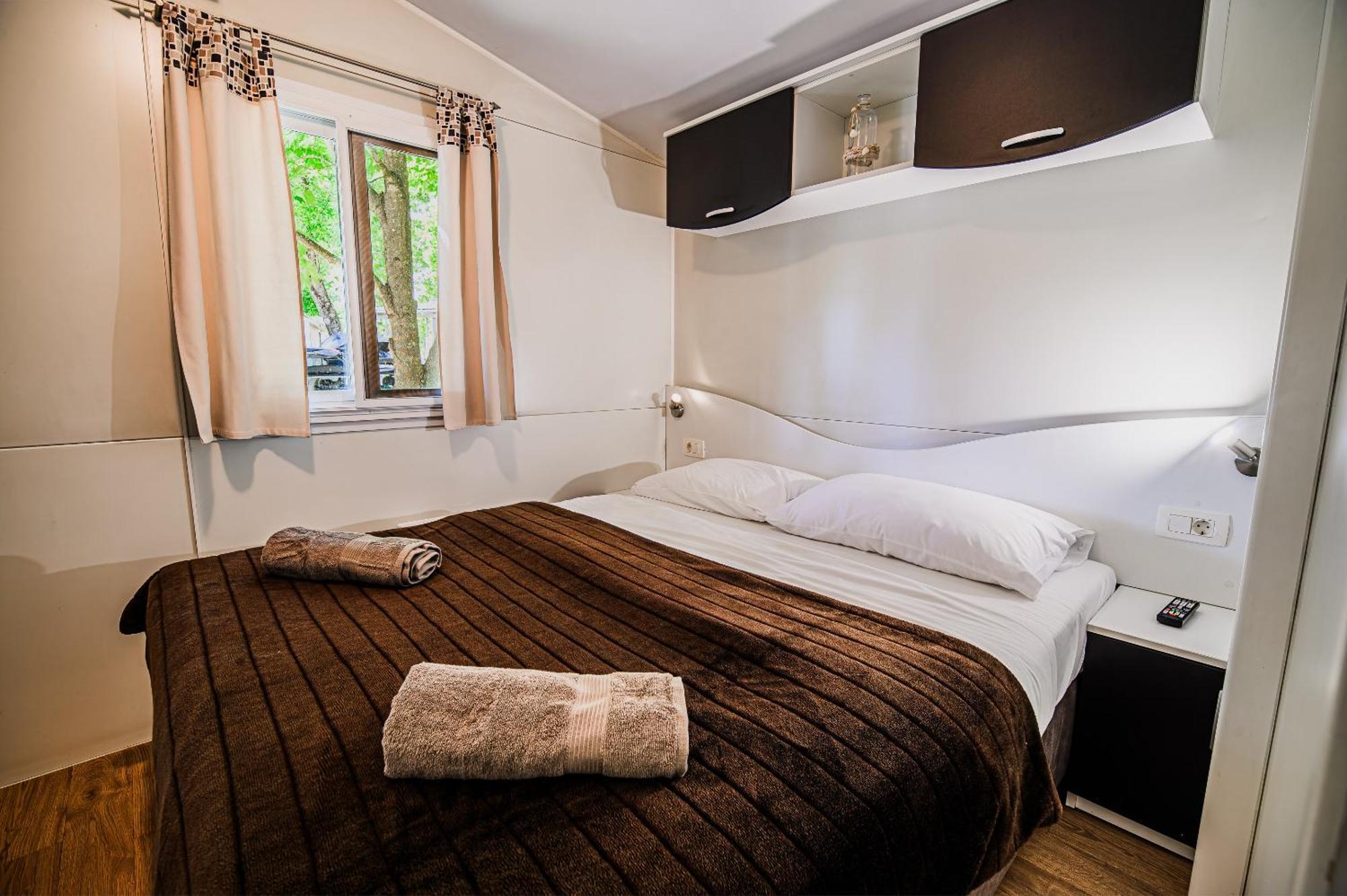 Lake View Mobile Homes With Thermal Riviera Tickets In Terme Catez Catez ob Savi Quarto foto