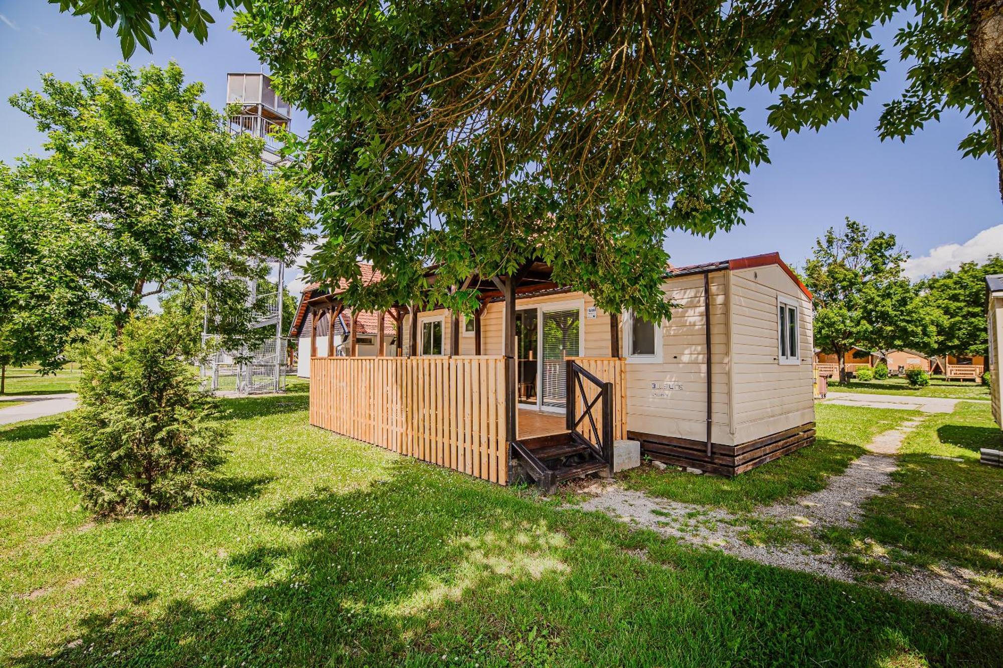 Lake View Mobile Homes With Thermal Riviera Tickets In Terme Catez Catez ob Savi Quarto foto